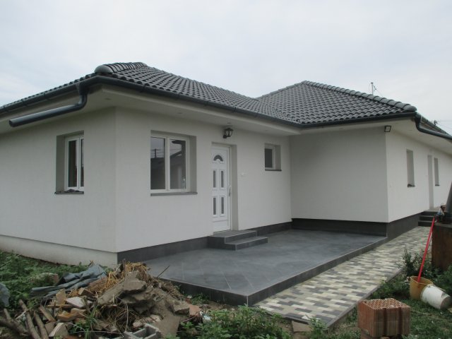 Eladó családi ház, Szabadkígyóson 54.9 M Ft, 4 szobás