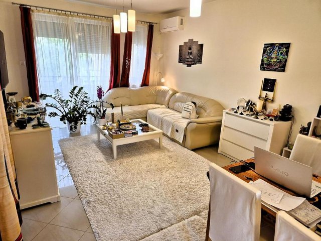 Eladó iroda, Dunakeszin 65 M Ft, 2 szobás / költözzbe.hu