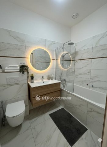 Eladó téglalakás, Budapesten, XIII. kerületben 73 M Ft, 1 szobás