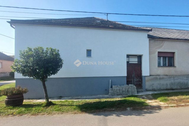 Eladó családi ház, Pécsudvardon 29 M Ft, 2 szobás