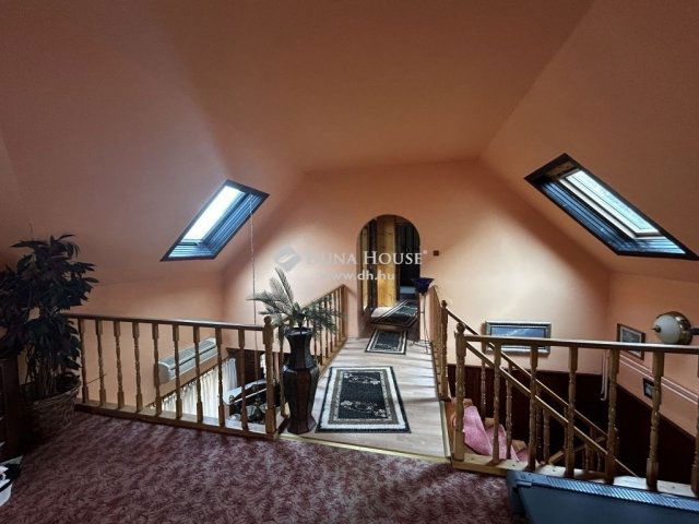 Eladó családi ház, Budapesten, XXI. kerületben 178 M Ft