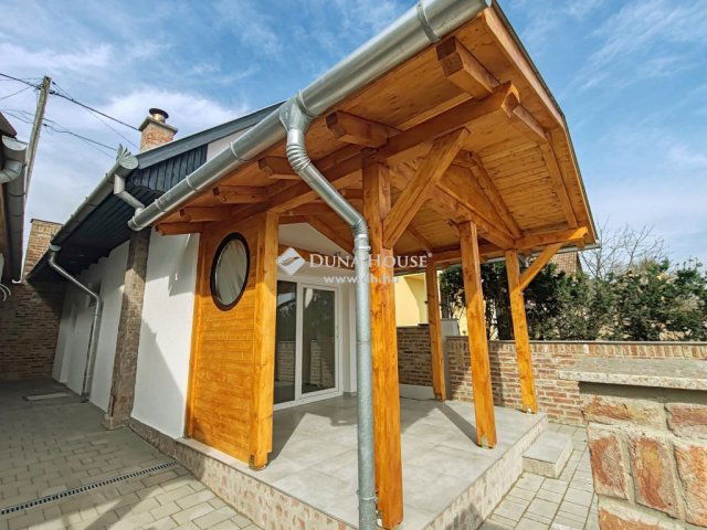 Eladó nyaraló, Gyékényesen 59.9 M Ft, 1 szobás