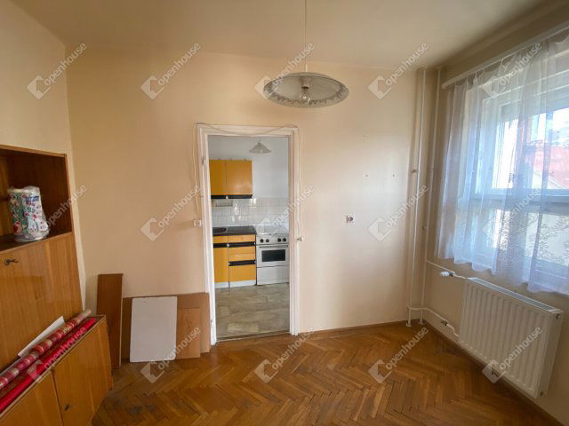 Eladó téglalakás, Mosonmagyaróváron 49.9 M Ft, 3 szobás
