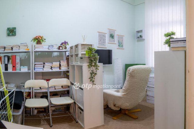 Eladó téglalakás, Debrecenben 99.9 M Ft, 3+1 szobás