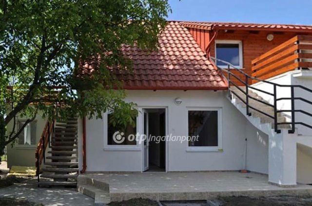 Eladó családi ház, Gárdonyban 155 M Ft, 5+5 szobás