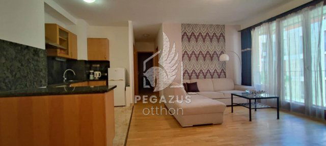 Eladó téglalakás, Budapesten, VII. kerületben, Kazinczy utcában