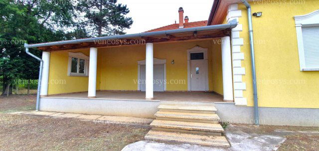 Eladó családi ház, Jakabszálláson 70 M Ft, 6 szobás