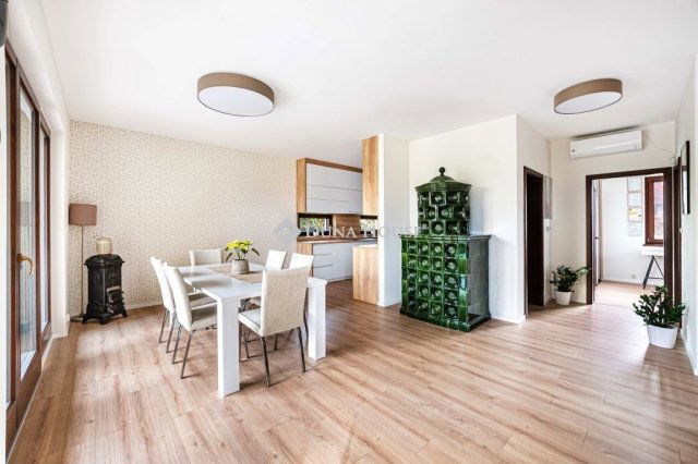 Eladó családi ház, Telkin 269 M Ft, 6 szobás