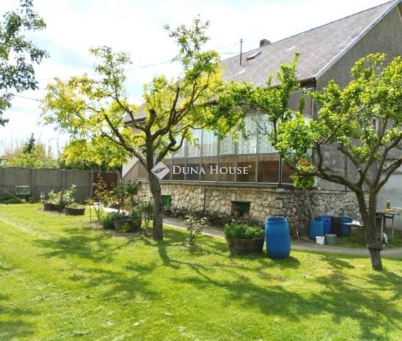 Eladó családi ház, Somlóvásárhelyen 41.9 M Ft, 3 szobás