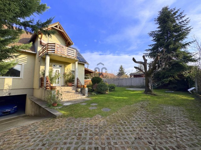 Eladó ikerház, Gödön 147.5 M Ft, 4 szobás