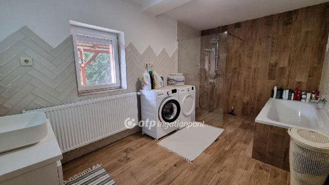 Eladó családi ház, Nádudvaron 33.9 M Ft, 1+1 szobás