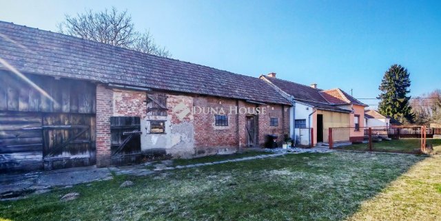 Eladó családi ház, Szentán 16.99 M Ft, 3 szobás