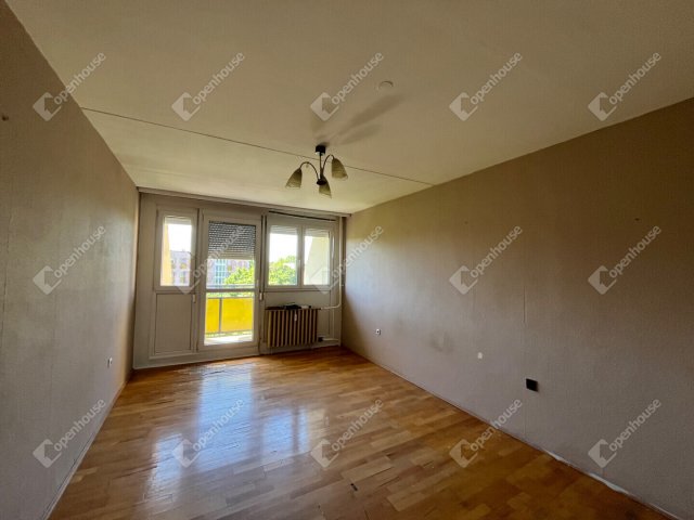 Eladó panellakás, Kaposváron 29.9 M Ft, 2 szobás