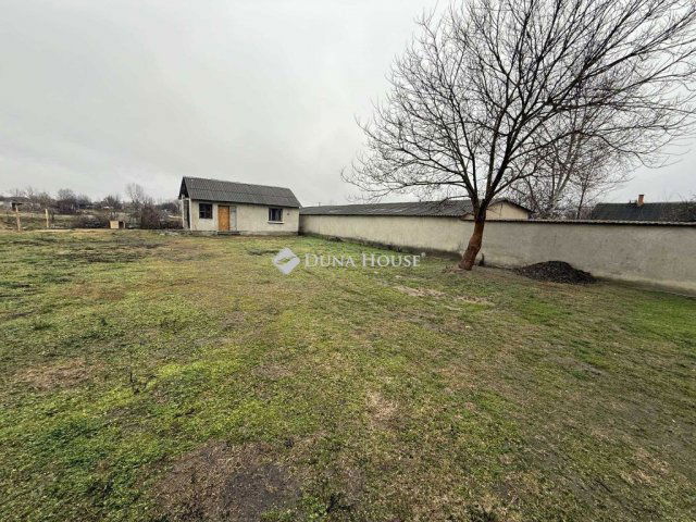 Eladó családi ház, Izsákon 25.5 M Ft, 4 szobás