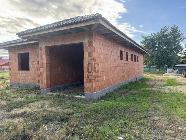 Eladó családi ház, Nyíregyházán 34.8 M Ft, 3 szobás