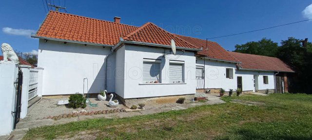 Eladó családi ház, Zalaszabaron 32 M Ft, 3 szobás