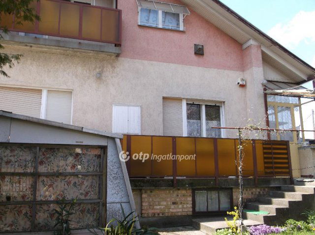 Eladó családi ház, Gyöngyösön 48.9 M Ft, 4 szobás