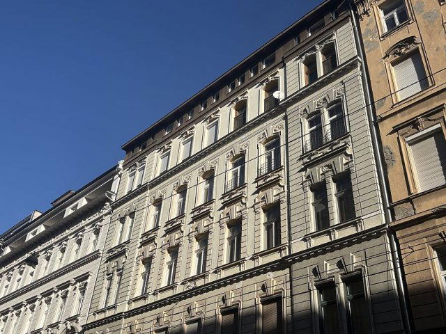 Eladó téglalakás, VI. kerületben, Vörösmarty utcában