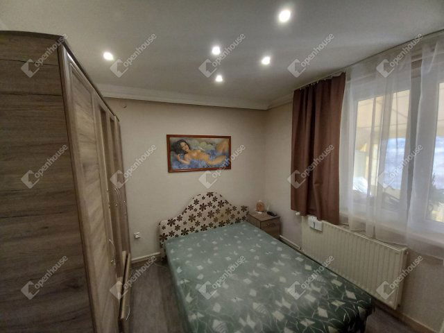 Eladó családi ház, Debrecenben 124.9 M Ft, 5 szobás