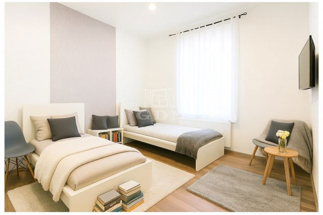 Eladó téglalakás, Budapesten, VI. kerületben 72.5 M Ft, 2 szobás