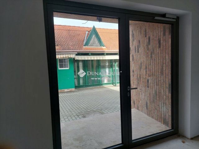 Eladó téglalakás, Siófokon 199.163 M Ft, 4 szobás