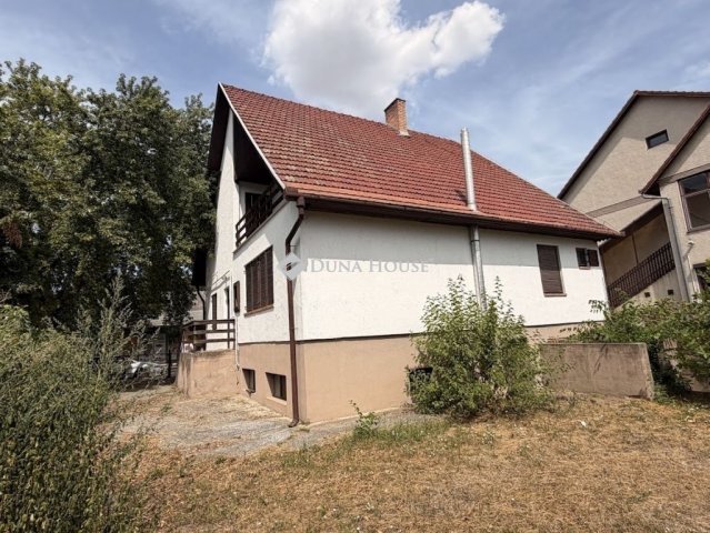 Eladó családi ház, Tápiószecsőn 48.1 M Ft, 4 szobás