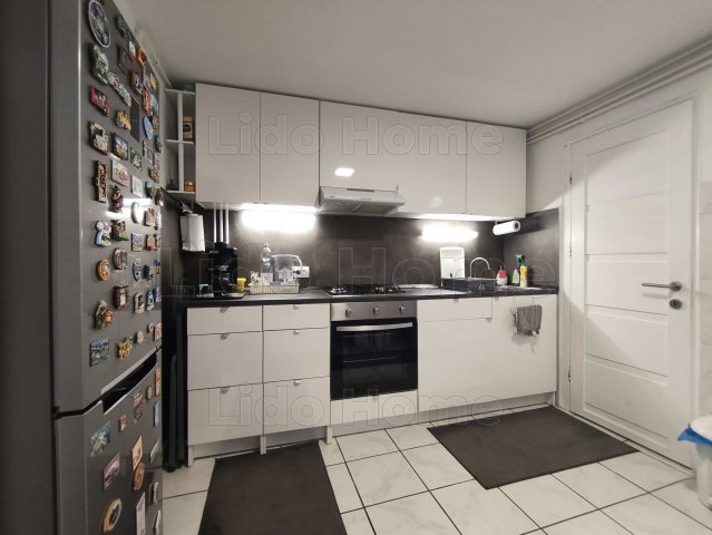 Eladó nyaraló, Balatonfüreden 62 M Ft, 3 szobás