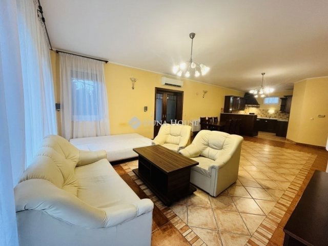 Eladó családi ház, Mogyoródon 152 M Ft, 5 szobás