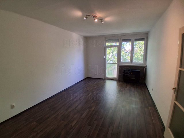 Kiadó téglalakás, albérlet, Kaposváron 140 E Ft / hó