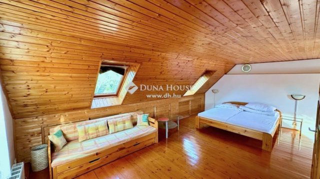 Eladó családi ház, Balatonfenyvesen 430 M Ft, 4 szobás