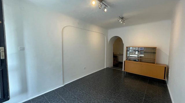 Kiadó üzlethelyiség, Budapesten, XII. kerületben 250 E Ft / hó