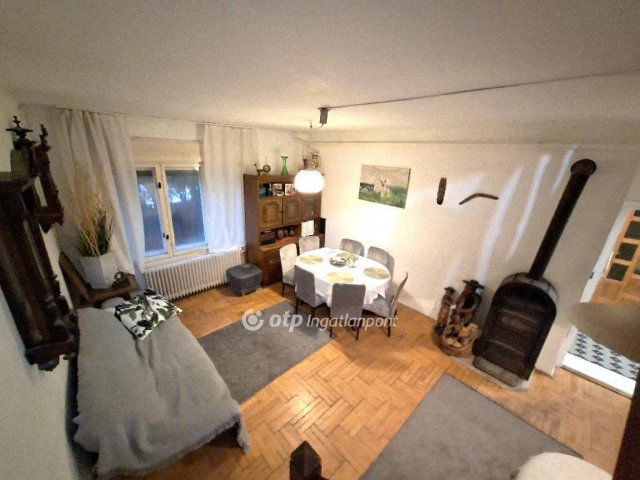 Eladó családi ház, Budakalászon 140 M Ft, 5 szobás