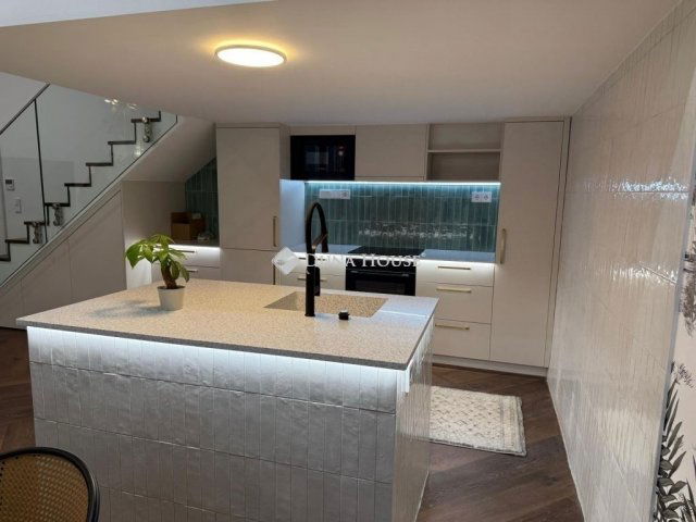 Eladó téglalakás, Budapesten, VIII. kerületben 159 M Ft