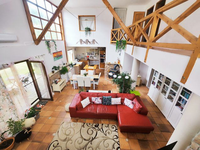Eladó családi ház, Miskolcon, Ibolya utcában 135 M Ft, 5 szobás