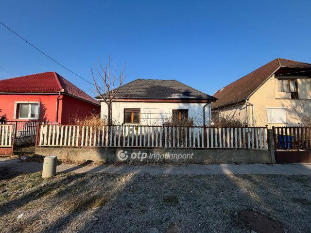 Eladó családi ház, Kisvárdán 28 M Ft, 3 szobás