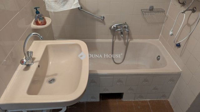 Eladó téglalakás, Budapesten, XIII. kerületben 67 M Ft, 2 szobás