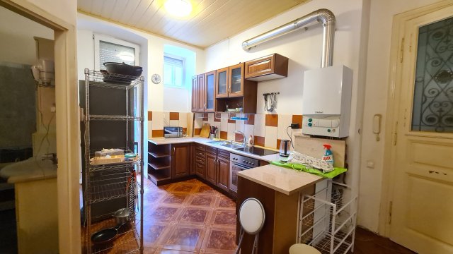 Kiadó téglalakás, albérlet, Pécsett 220 E Ft / hó, 2 szobás