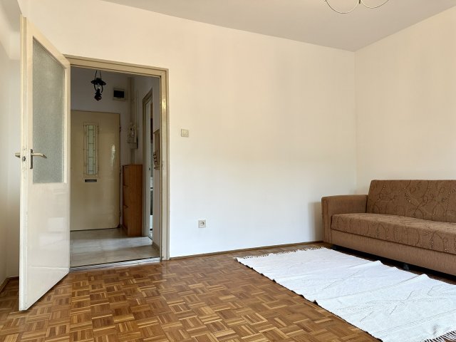 Eladó téglalakás, Győrött 49.5 M Ft, 1+1 szobás