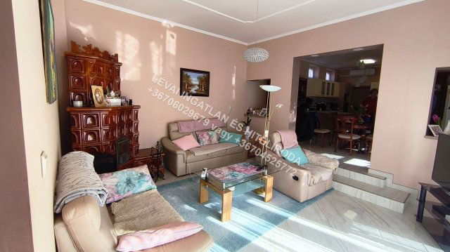 Eladó családi ház, Békéscsabán 136 M Ft, 6 szobás