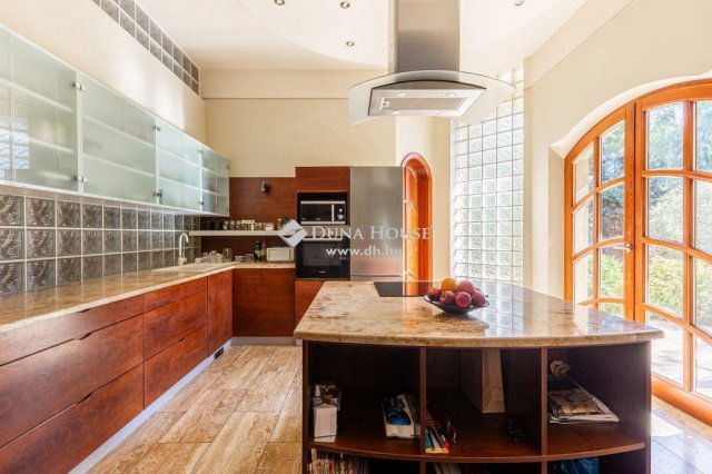 Eladó családi ház, Herceghalomon 456.9 M Ft, 5 szobás