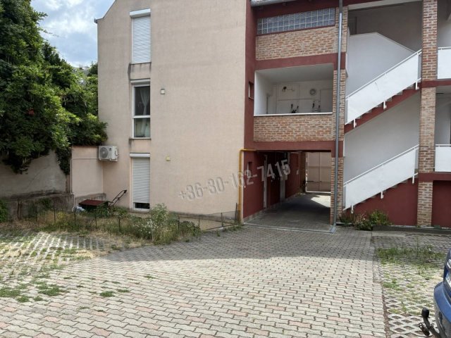 Eladó téglalakás, Pécsett, Endresz György utcában 79 M Ft