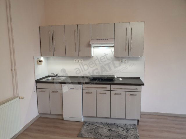 Kiadó téglalakás, albérlet, XXI. kerületben, Kossuth Lajos utcában