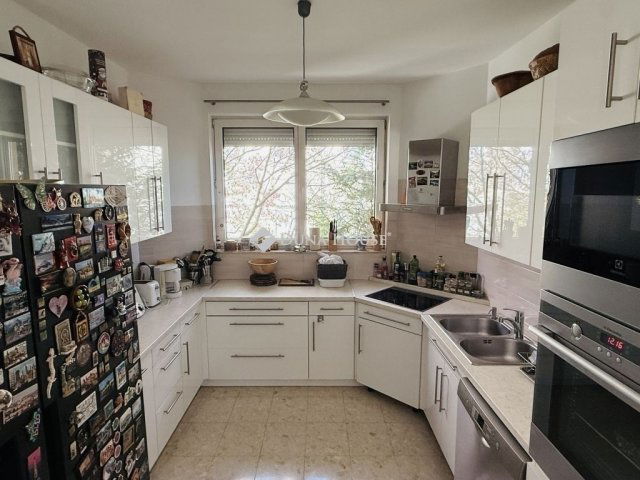 Eladó családi ház, Budapesten, XI. kerületben 490 M Ft