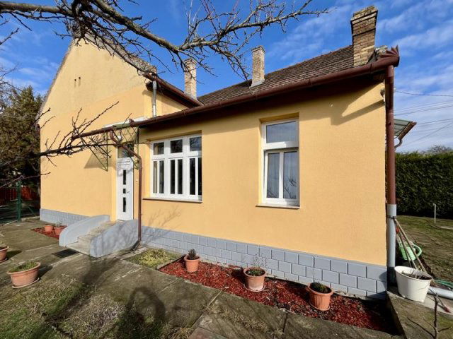 Eladó családi ház, Nagykátán 59.9 M Ft, 3 szobás