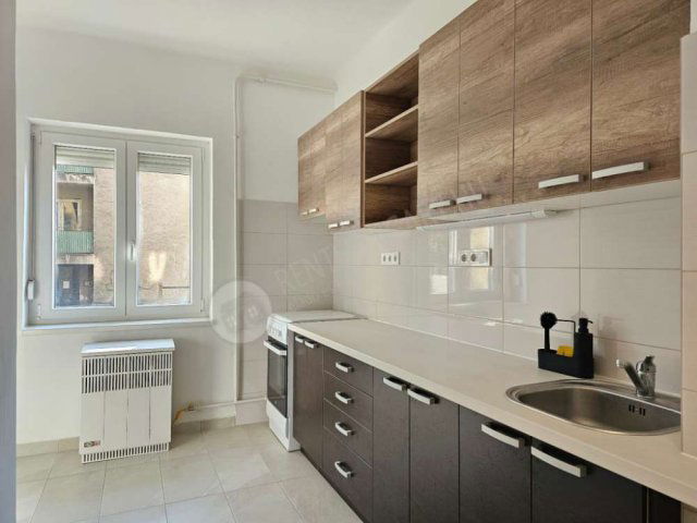 Kiadó téglalakás, albérlet, XXI. kerületben, Hajós utcában