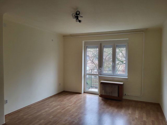 Kiadó téglalakás, albérlet, Budapesten, IV. kerületben