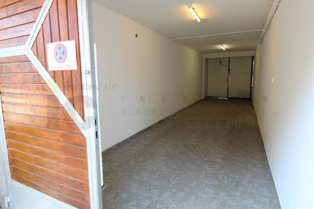 Eladó garázs, Szegeden, Bihari utcában 17 M Ft