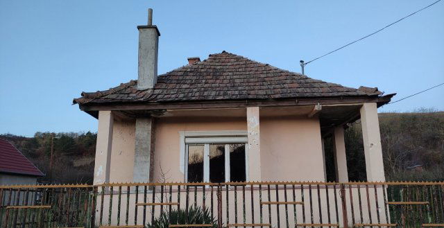 Eladó családi ház, Nagylócon 2.3 M Ft, 1+1 szobás