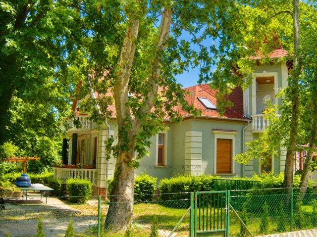 Eladó hotel, Balatonszemesen 349.9 M Ft, 11 szobás