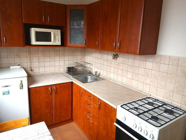 Kiadó panellakás, albérlet, Győrött 160 E Ft / hó, 2 szobás